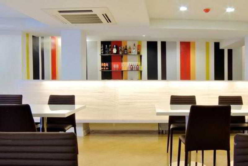 Grand Alpine Hotel Bangkok Eksteriør billede